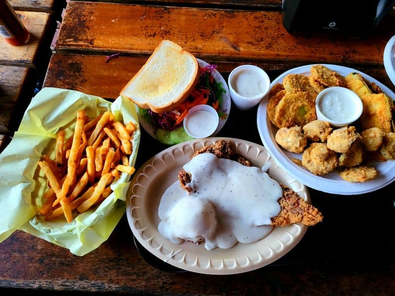 People Can’t Stop Talking About the Chili Cheese Fries at This Texas Restaurant Daily Specials And Fried Veggies