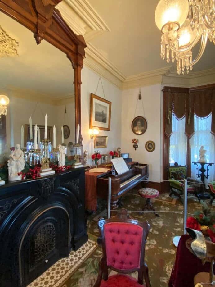 The Parlors and Social Life