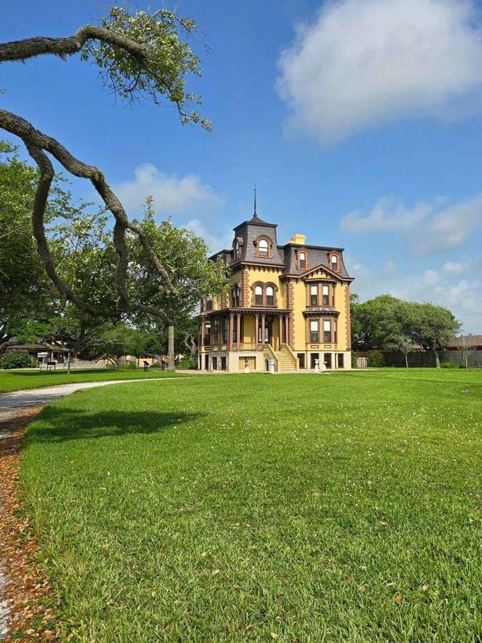 Grand Facade and Aransas Bay Setting