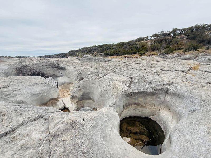 The Texas State Park That Feels Straight Out of a Dream Geology Walk: Sculpted Limestone and Ancient Seas