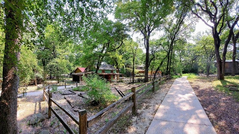 Log Cabin Village (Fort Worth, TX)