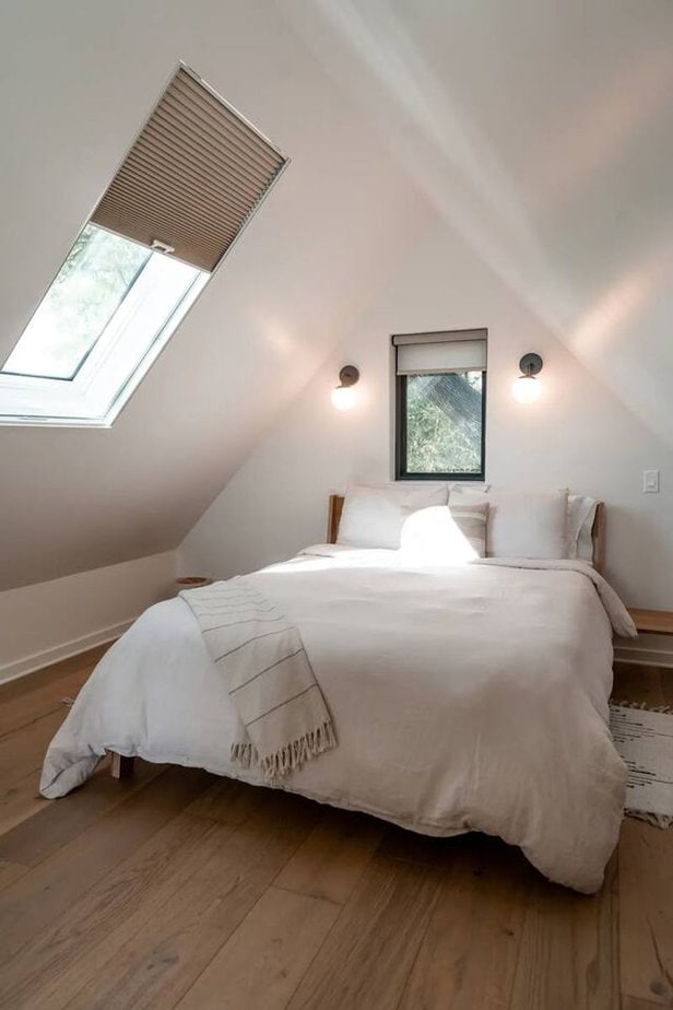 This Lakefront Retreat in Texas Is the Escape You’ve Been Craving Comforts That Matter: Air Conditioning and Free Wi Fi