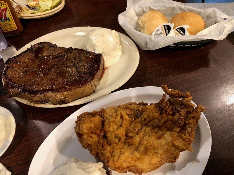 This No-Frills Texas Restaurant Turned Onion Rings Into a Road-Trip Obsession Chicken Fried Steak, Light Yet Legendary