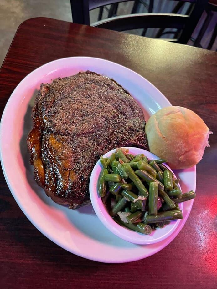 This No-Frills Texas Restaurant Turned Onion Rings Into a Road-Trip Obsession Ribeye And Top Sirloin, Cooked To Spec