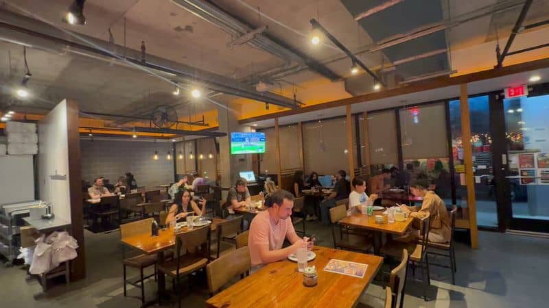 Late Night Vibes, Service, and Practical Tips