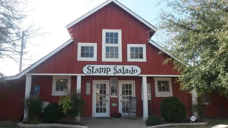 Boutiques, Antiques, and Finds