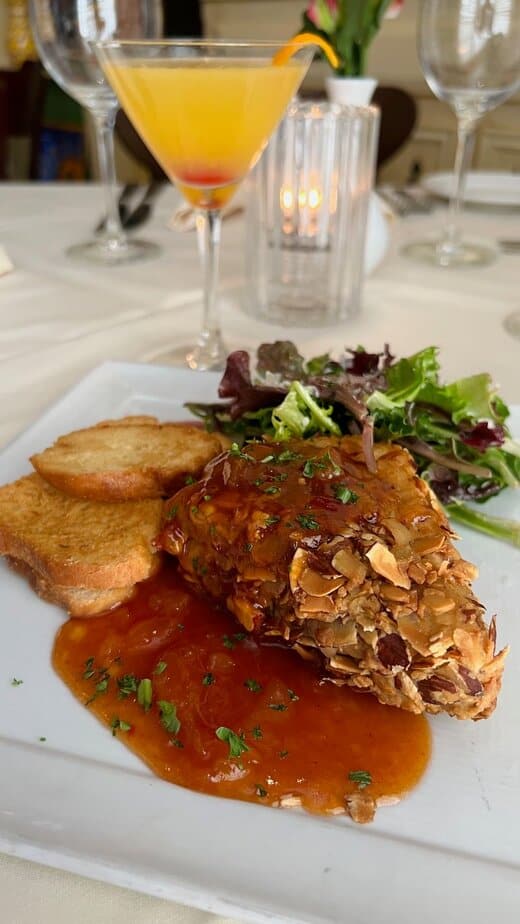 This Texas Restaurant Is the Definition of Cozy and Intimate Wine and Cocktails, Thoughtfully Poured