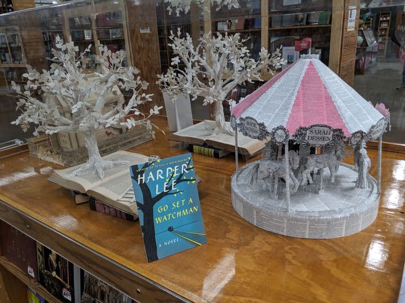 Events, Seasonal Displays, and Gifts