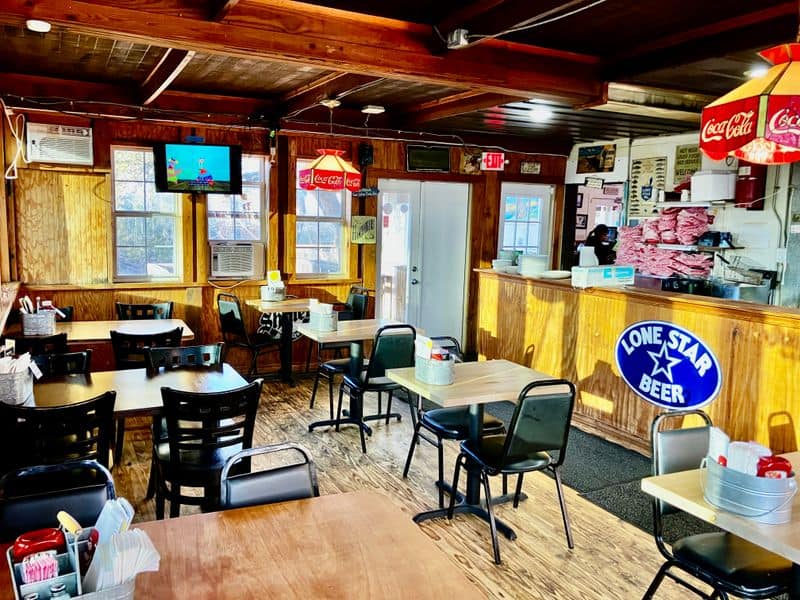 This Tiny Restaurant in Texas Quietly Became a Global Burger Legend Desserts And The Sweet Last Word