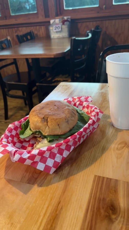 This Tiny Restaurant in Texas Quietly Became a Global Burger Legend The Cover Burger That Put Them On The Map