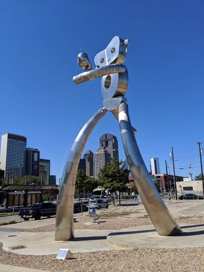 The Traveling Man (Dallas, TX)