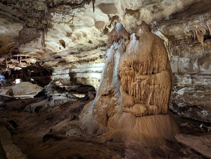 Geology and Formations: Reading the Cave’s Time Machine