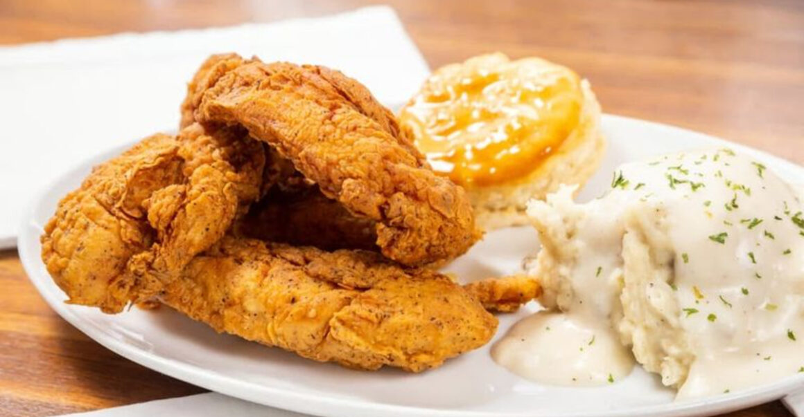 locals say these 8 texas restaurants have the best fried chicken