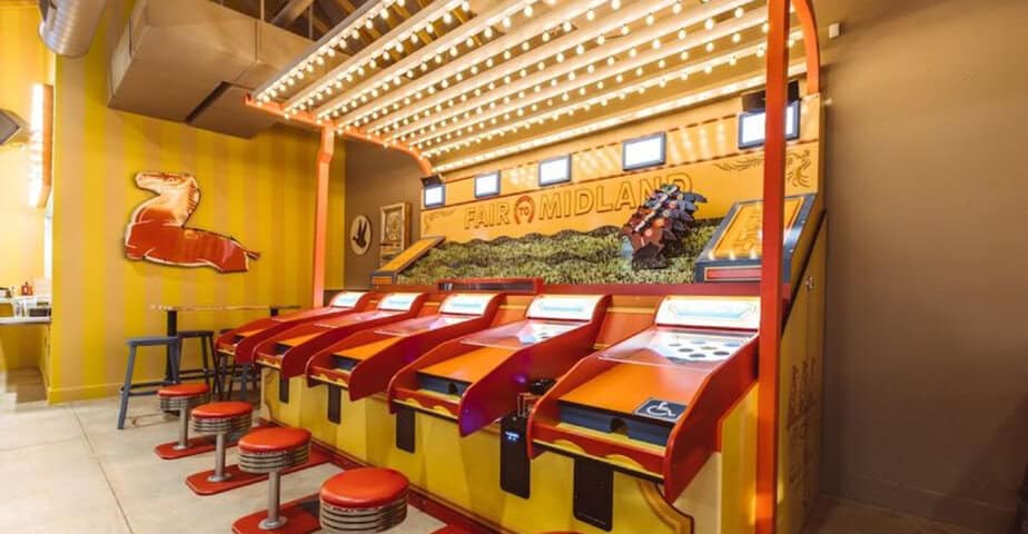 this adults only restaurant in texas is a dream come true for tired adults