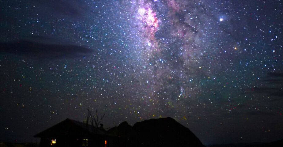 this texas airbnb turns the night sky into the main event