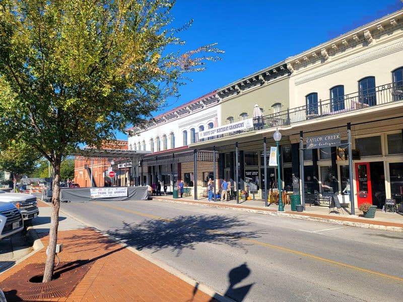10 Texas Towns Where Couples Can Retire Without Touching Savings Granbury