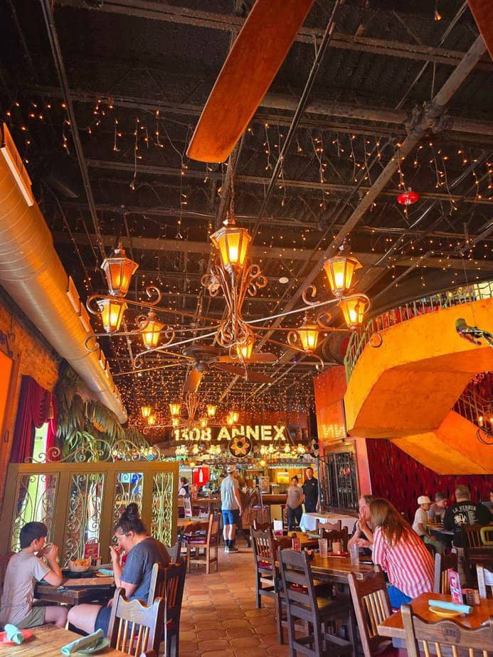 El Tiempo Cantina (Houston)