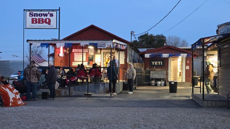 Snow’s BBQ – Saturday-only pit meat (Lexington)