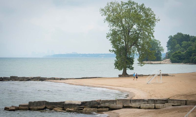 17 Beaches in Ohio – Discover Your Perfect Spot for a Summer Getaway Huntington Beach (Lake Erie)