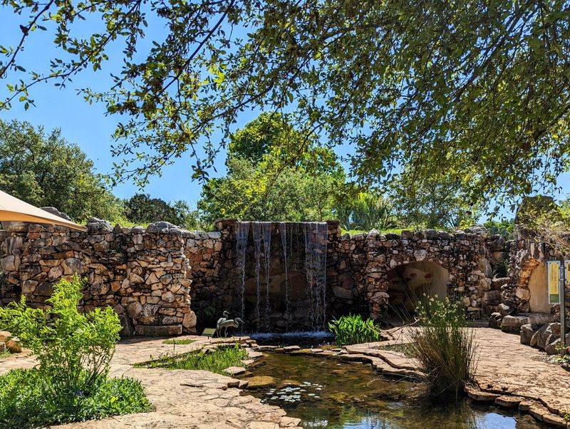 5 Amazing Places in Texas to See Monarch Butterflies Lady Bird Johnson Wildflower Center (Austin)