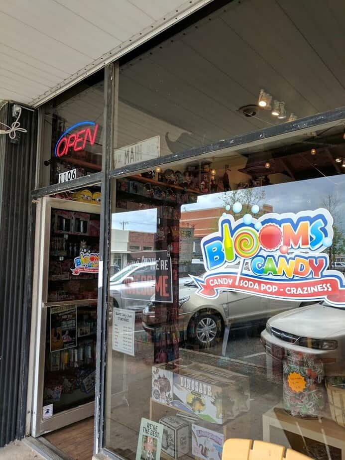 Blooms Candy & Soda Pop Shop (Carrollton)