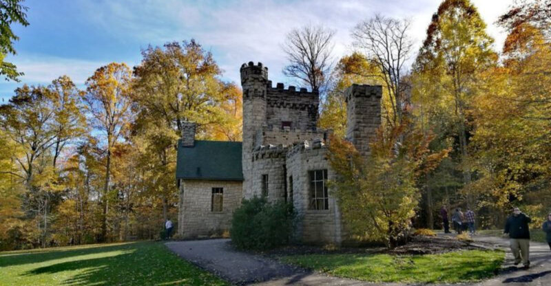 8 Creepy Places in Ohio That Look Like They Belong in a Ghost Story