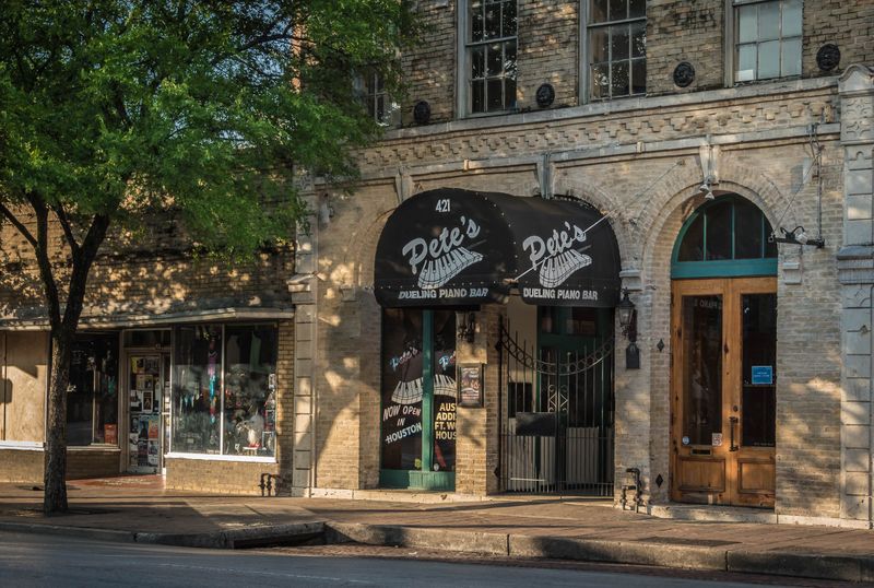 Pete’s Dueling Piano Bar (Multiple Cities)