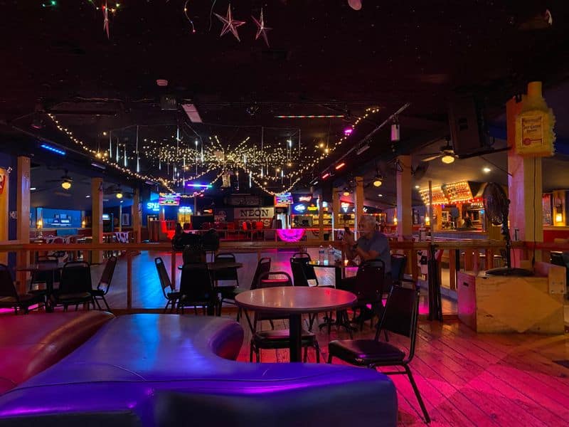 Neon Boots Dancehall & Saloon (Houston)