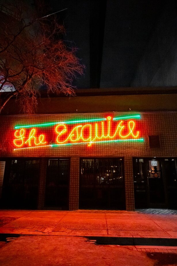 The Esquire Tavern (San Antonio)