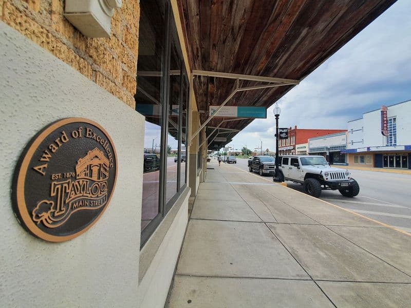 A Charming Texas Town Near Austin You’ll Want to Explore for BBQ, Antiques & Walkable Downtown Taylor’s Walkable Downtown Historic District