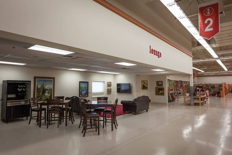 People Drive From All Over Ohio To Hunt For Priceless Treasures At This Huge Antique Store Local Lunch And Coffee Breaks