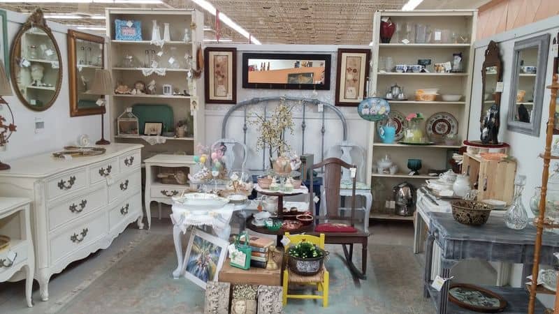 People Drive From All Over Ohio To Hunt For Priceless Treasures At This Huge Antique Store What You Will Find Inside