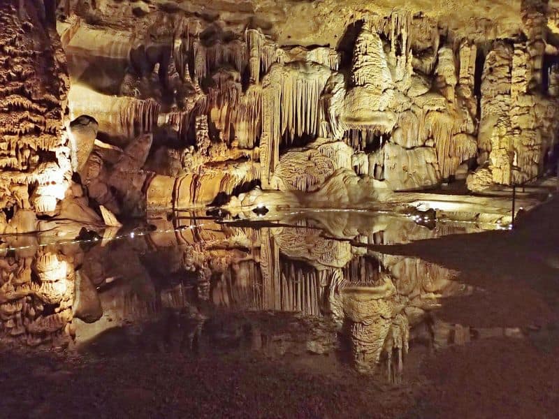 Take This Unforgettable Road Trip to Experience Texas’ 10 Most Impressive Caves and Waterfalls Cave Without a Name (Boerne)