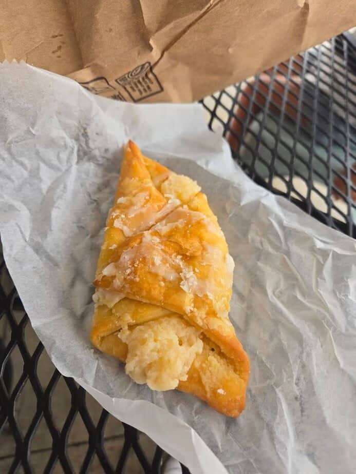 Taste 150 Years of Texas History at This Legendary Bakery Apple Strudel, The Flaky Legend