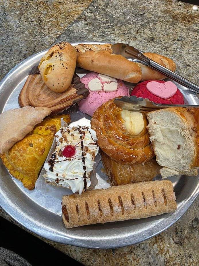 Berry Trio Tres Leches