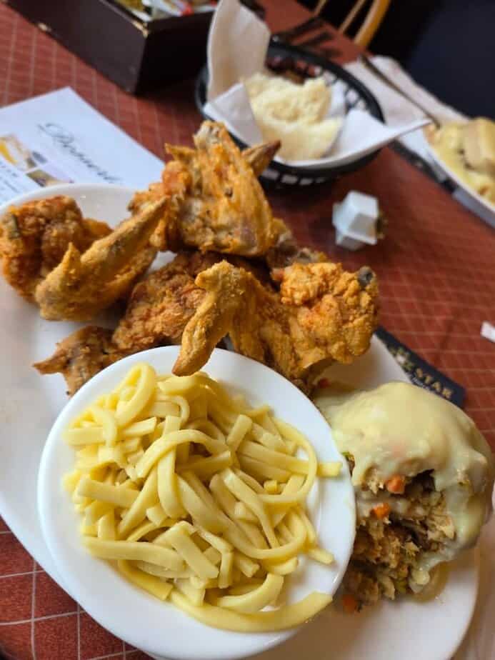 The Amish Country Restaurant In Ohio Where You Can Eat For Less Than $12 Homemade Soup and Roll Combo