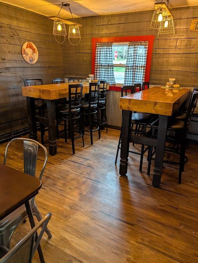 Sweet Finishes: Cobblers, Pies, And Cheesecake