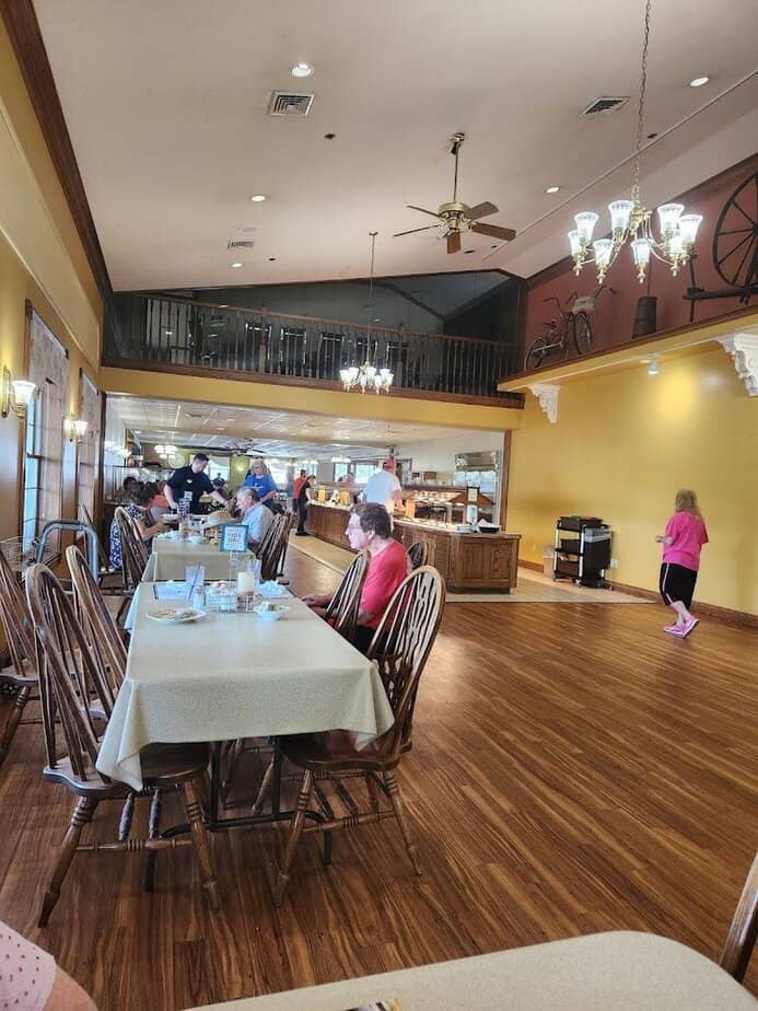 Service, Atmosphere, And Practical Details