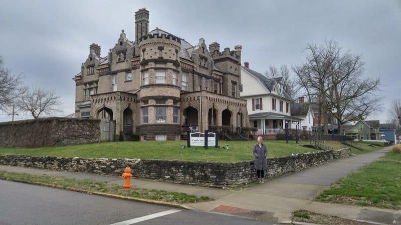 A Romantic 1895 Mansion Escape