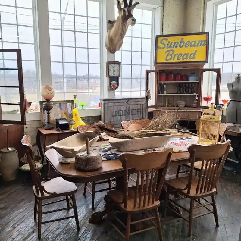 The Enormous 3-Story Antique Mall In Ohio Where You Can Spend 2 Days Hunting For Treasures Planning Your Two Day Visit