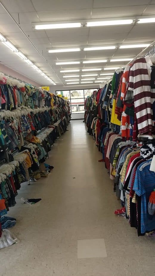 Vintage Hunting Without Overpaying