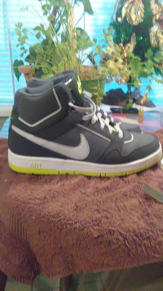 Footwear: The Bend, Press, Smell Test