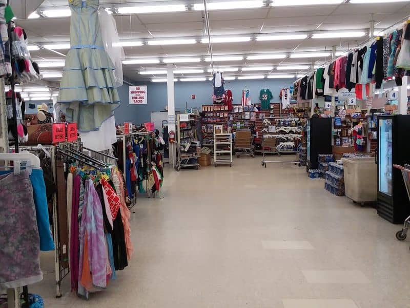 Housewares And Books On A Budget