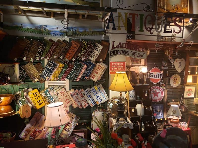 The 90s Basement Vibes