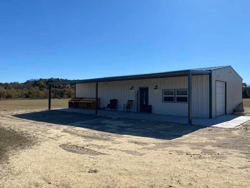 Local Vibes, Hours, and Planning Your Visit