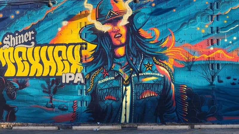 Historic Downtowns & Murals (various towns)