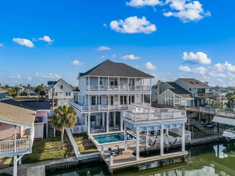 Canal-Front Home in Sea Isle
