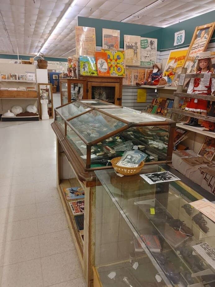 Postcards, Ephemera, And Paper Treasures