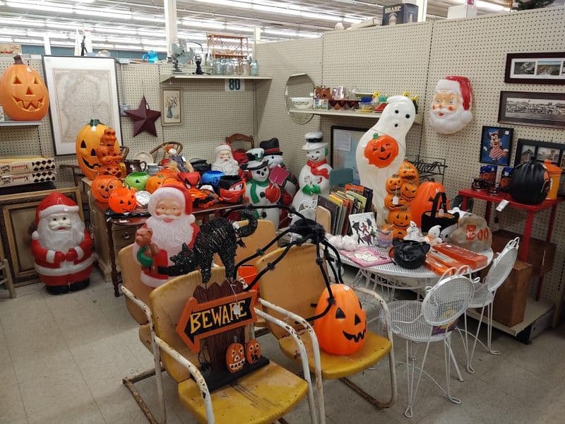 Holiday And Seasonal Decor