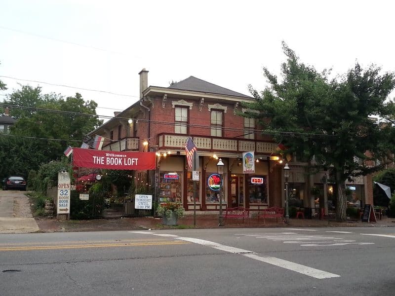 Practical Info: Hours, Parking, Accessibility